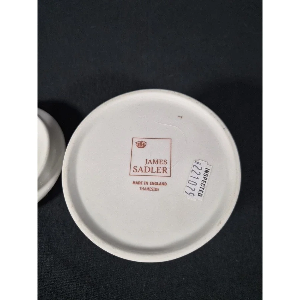 James Sadler England Porcelain Covered Trinket Box London Tower Bridge Thameside